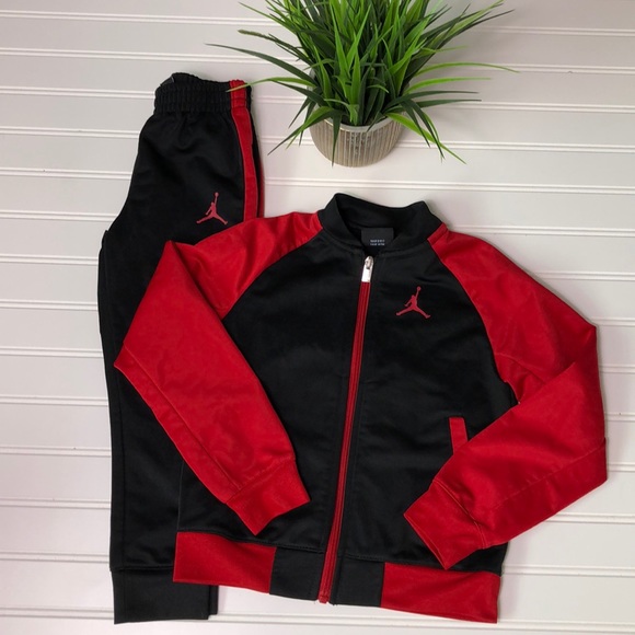 kids jordan sweatsuit